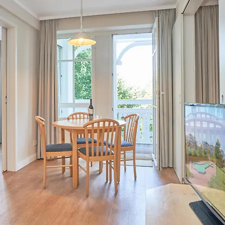 Apartment In Attraktiver Lage Des Ostseebades *